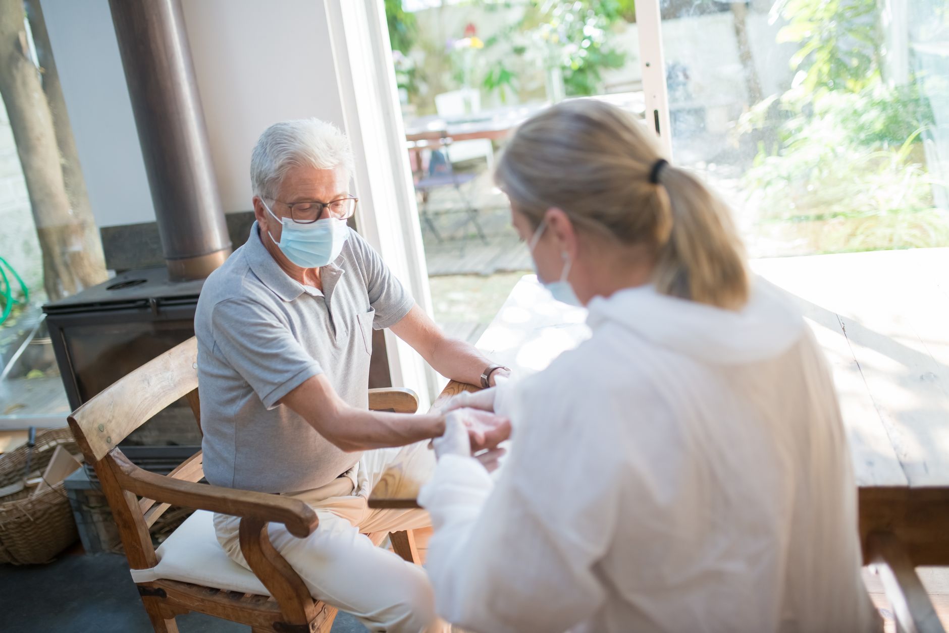 Infirmière à domicile équipe à Marseille